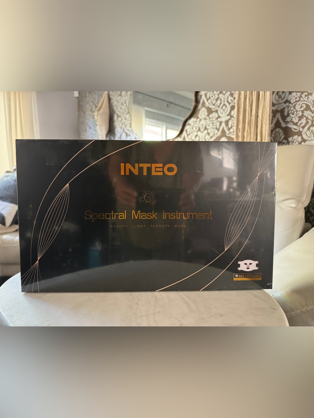 Inteo Spectral Face Mask Instrument - Light Therapy 180 LED - Black 2311
